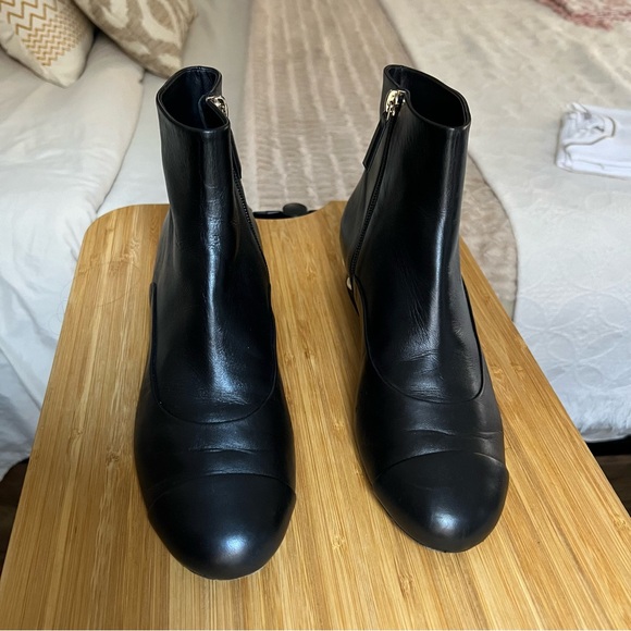 Chanel Pearl Booties, size 38.5 - Picture 11 of 11